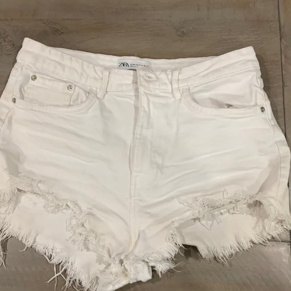 White Zara size 8 Jean shorts